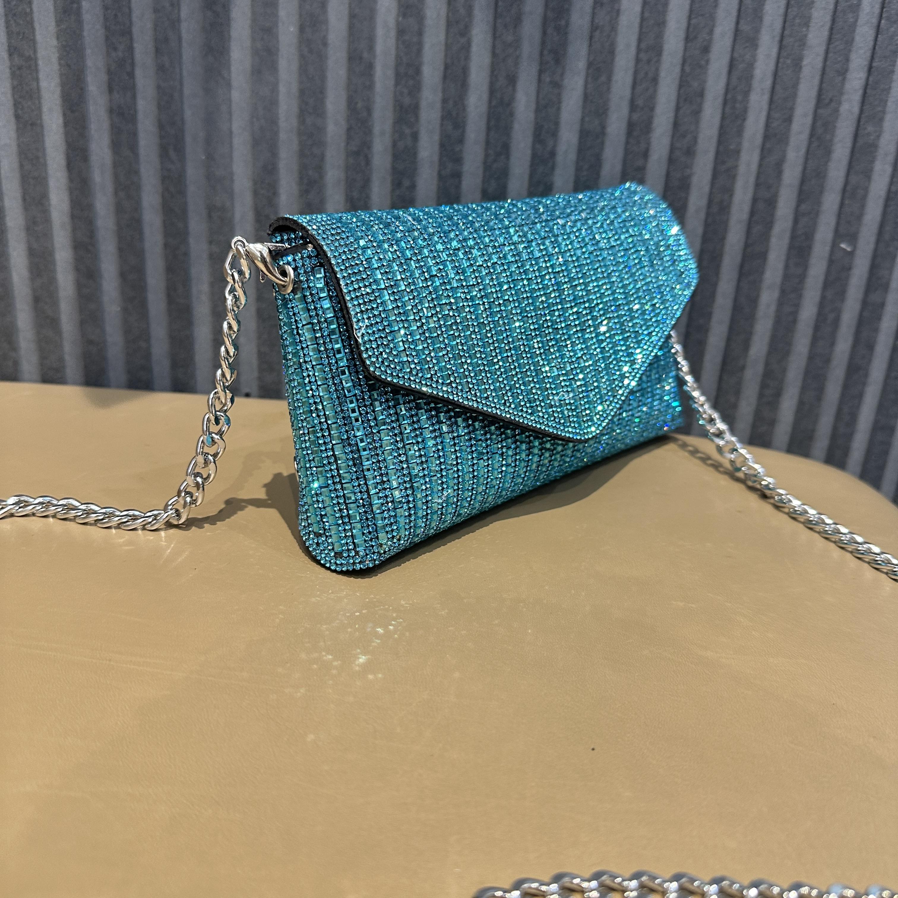 Veyra Clutch Bag